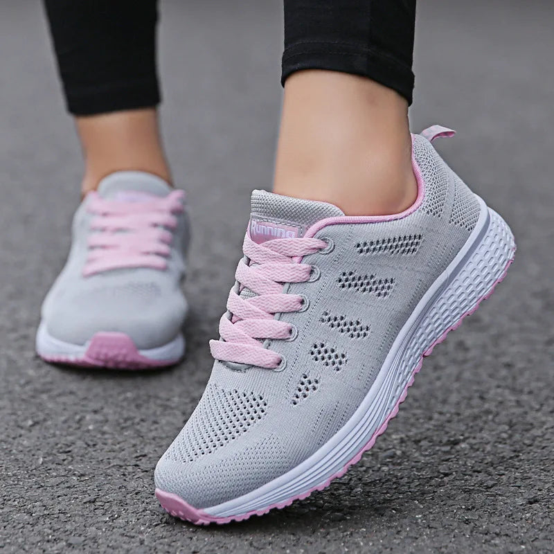 Mulheres Sapatos Casuais Moda Caminhada Respirável Malha Sapatos Planos Sneakers Mulheres 2021 Ginásio Vulcanizado Sapatos Branco Calçado Feminino